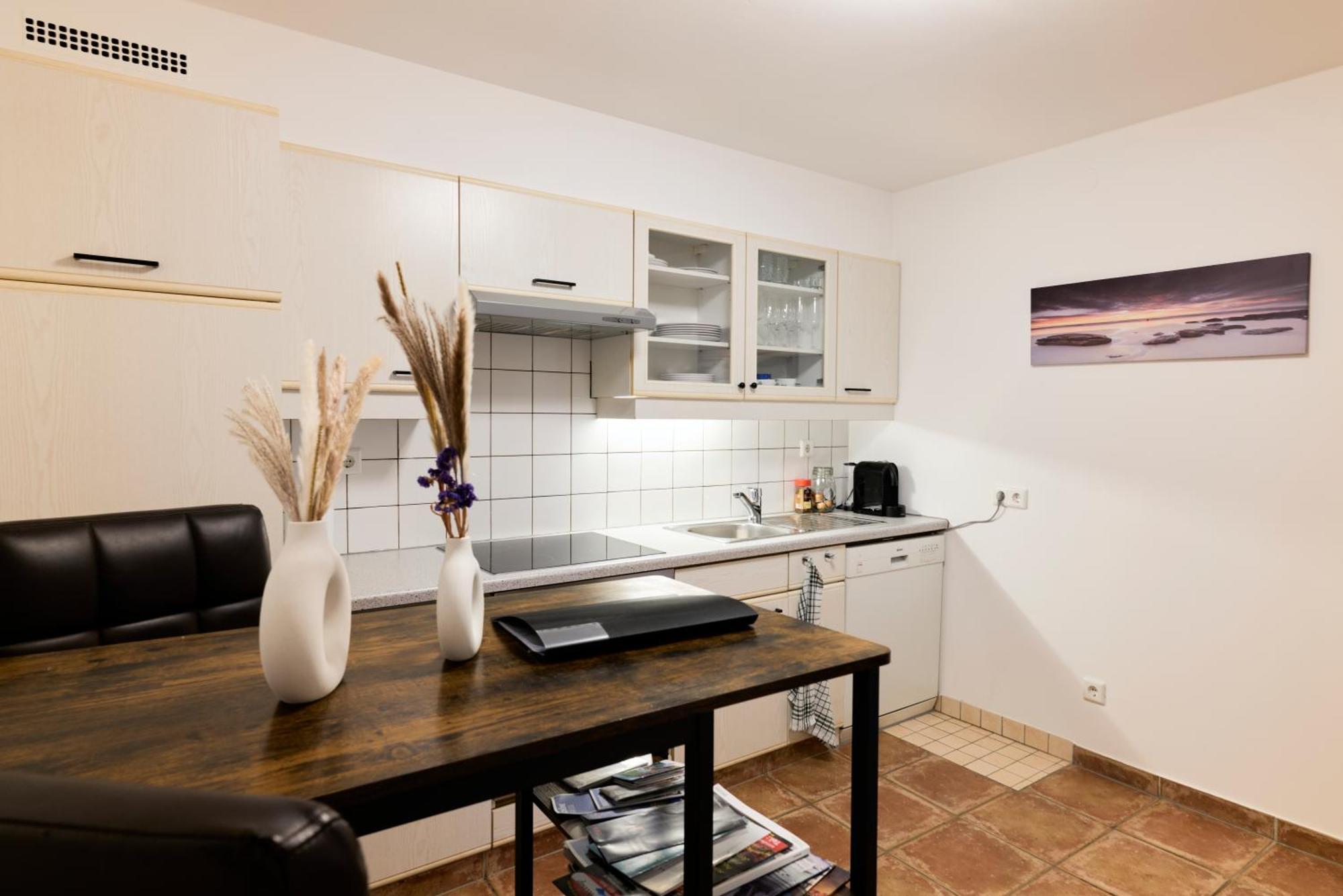 Stilvolle Gartenterrassenwohnung Mitten In Bregenz Exteriér fotografie